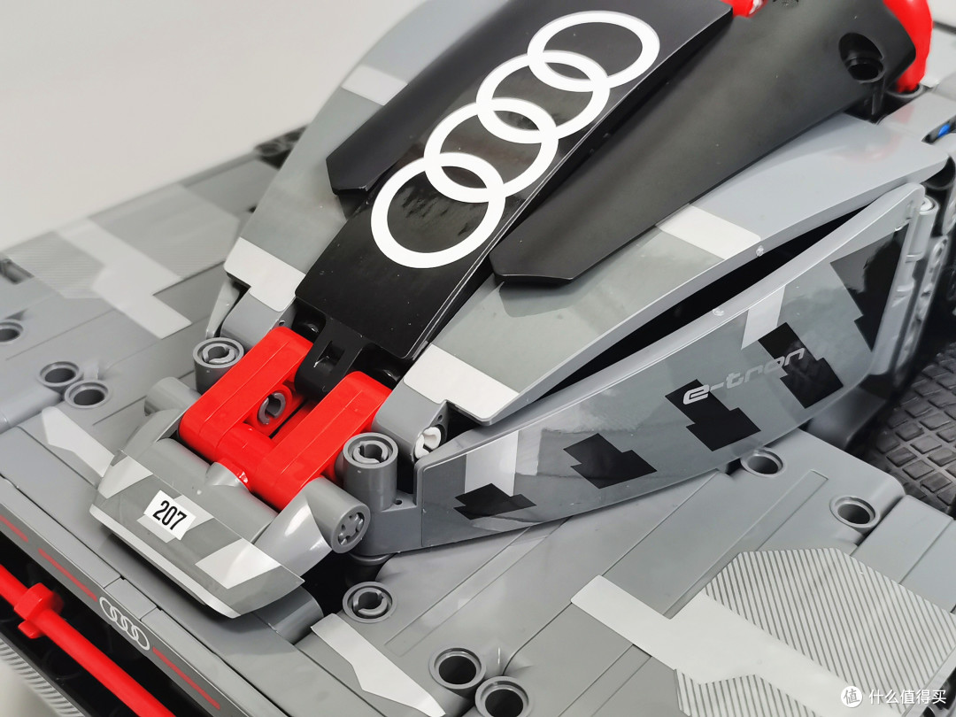 阿布扎比沙漠挑战赛冠军,星辉 Audi RS Q e-tron深度解析