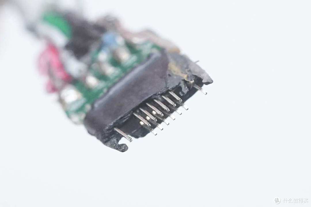 拆解报告:品级140W一拖二快充编织数据线
