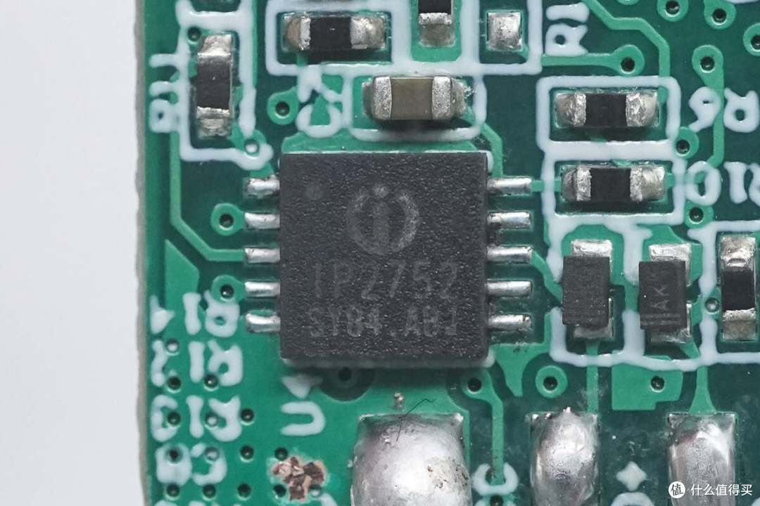 拆解报告:品级140W一拖二快充编织数据线