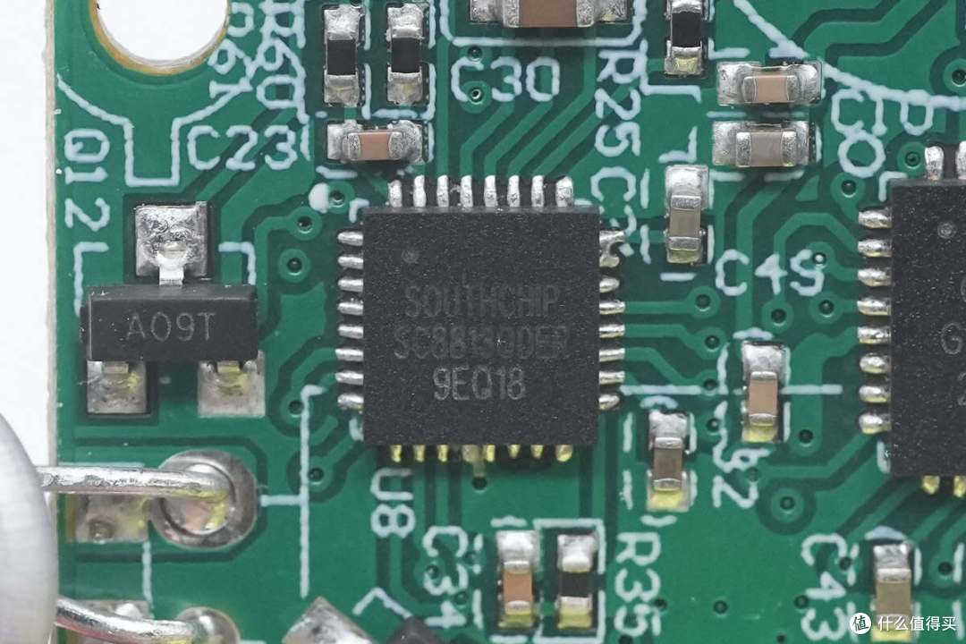 拆解报告：Akiitu爱可途邮差系列7000mAh二合一充电宝AK-PAB7F