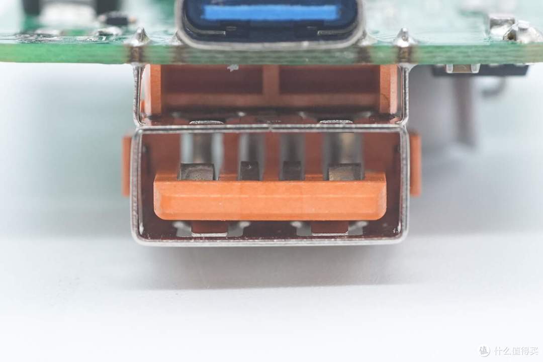 拆解报告：SCUD飞毛腿30W 1A1C大冰块氮化镓充电器
