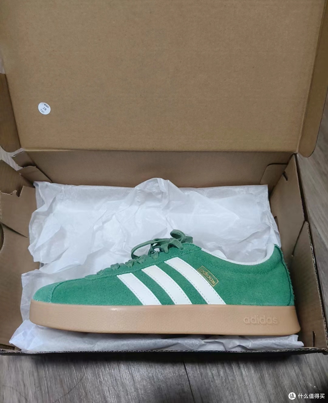 绿意盎然的复古潮流：adidas VL COURT 2.0德训鞋