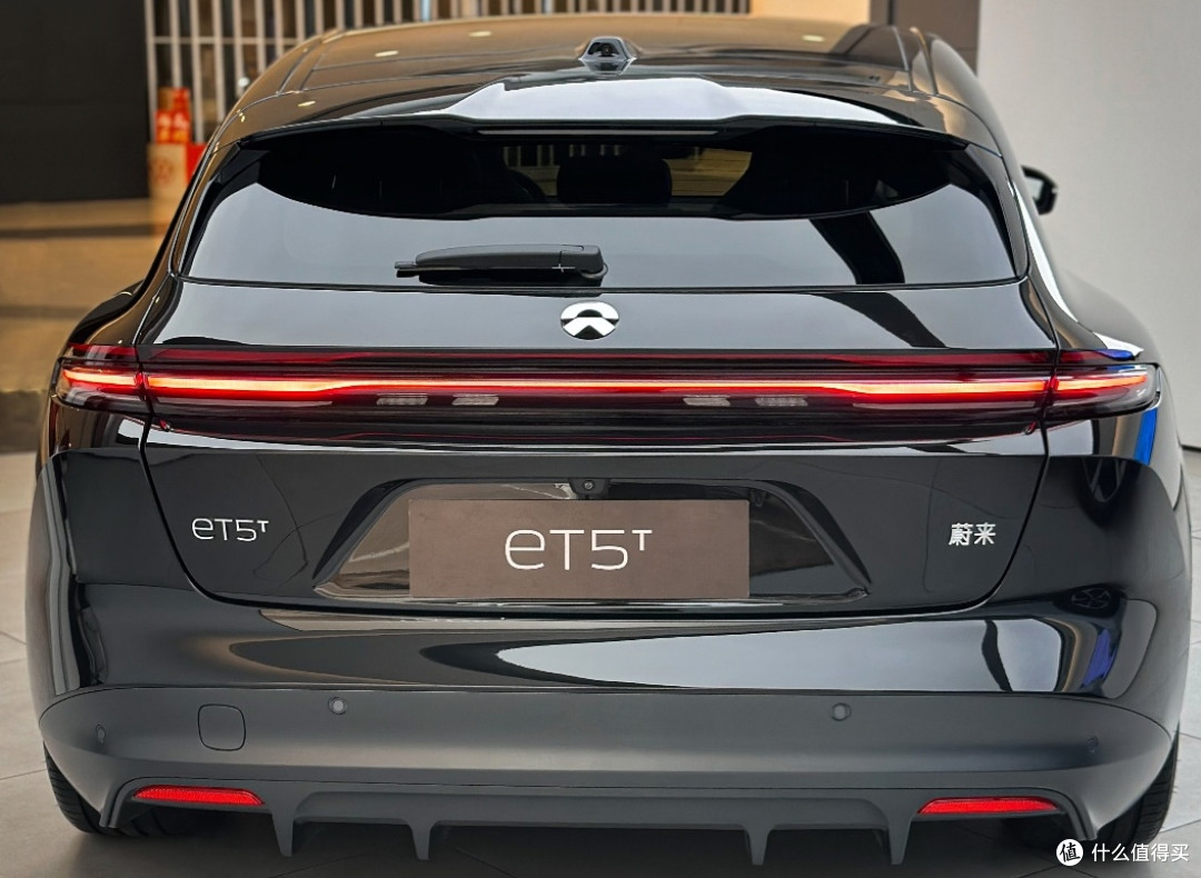 蔚来ET5T：纯电旅行车的美学与实用