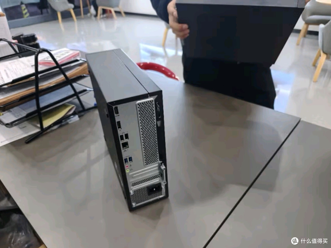 联想扬天M4000q商用办公电脑：高效赋能，智启商务新程