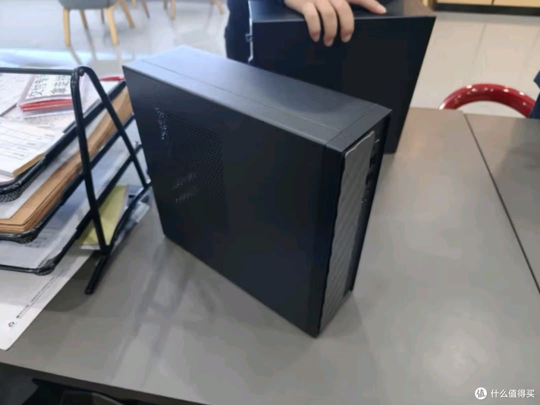 联想扬天M4000q商用办公电脑：高效赋能，智启商务新程