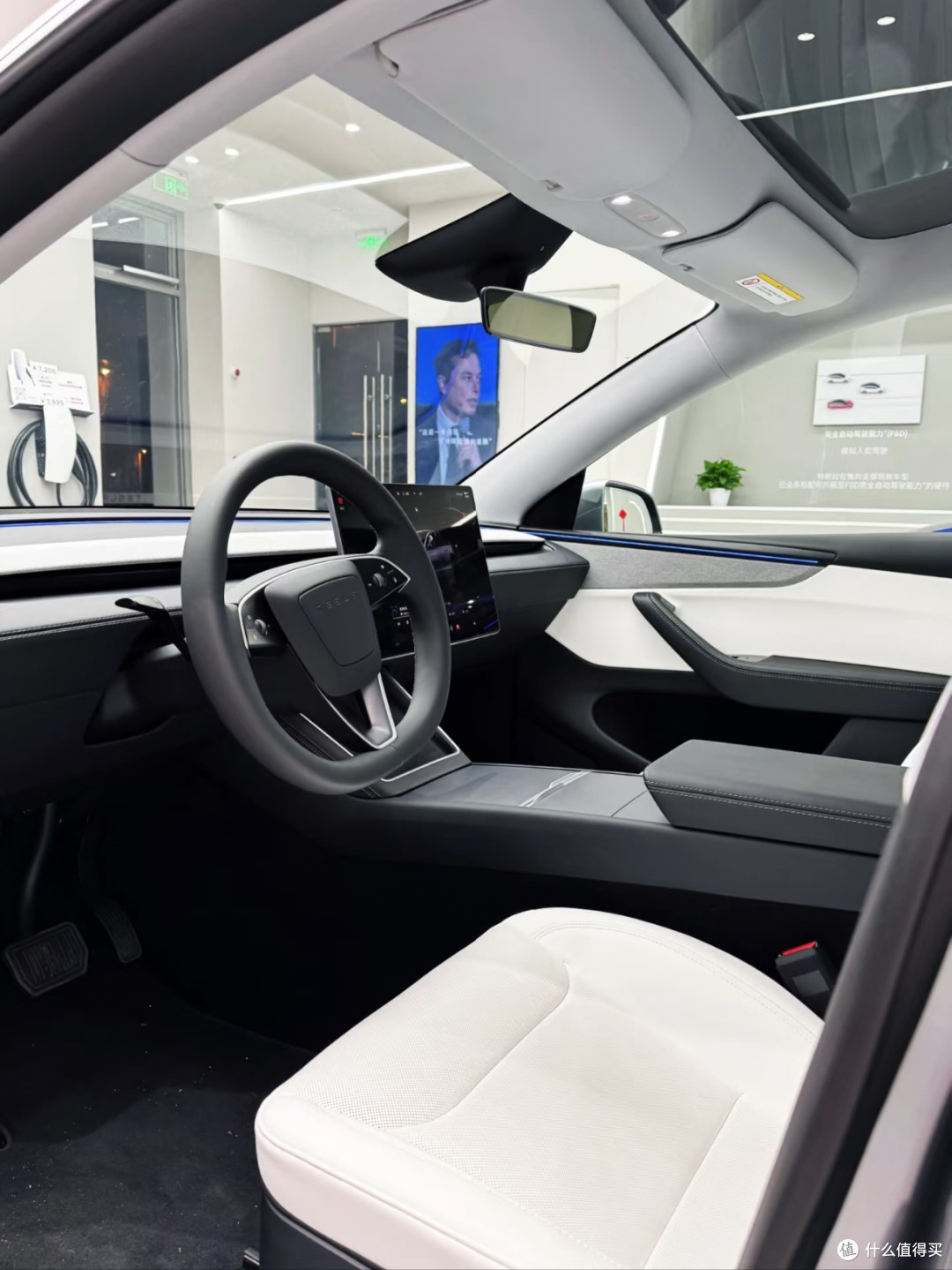 深度体验特斯拉Model Y:实力诠释出行新选择