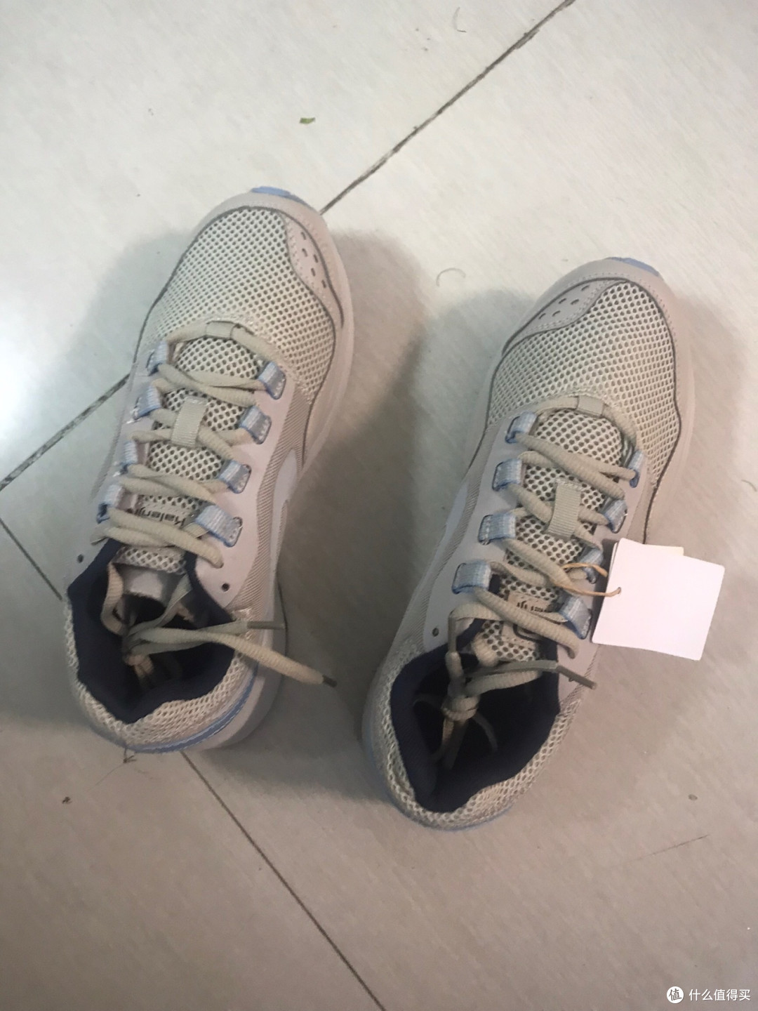 迪卡侬IVX1跑步鞋：运动与休闲的完美之选