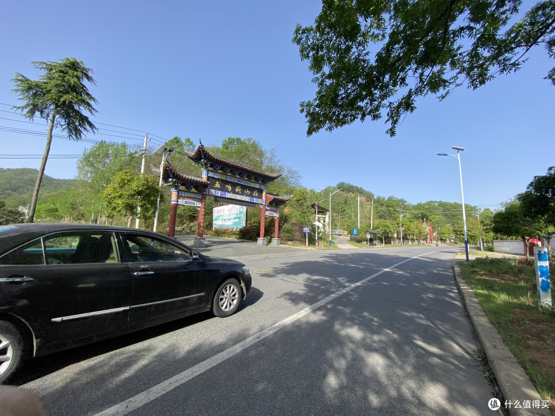 信阳FIRE生活日记17:小城の面子新七大道的那些咖位标的