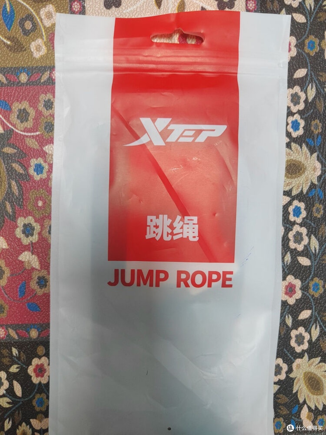 特步跳绳：简约而不简单的运动好搭子