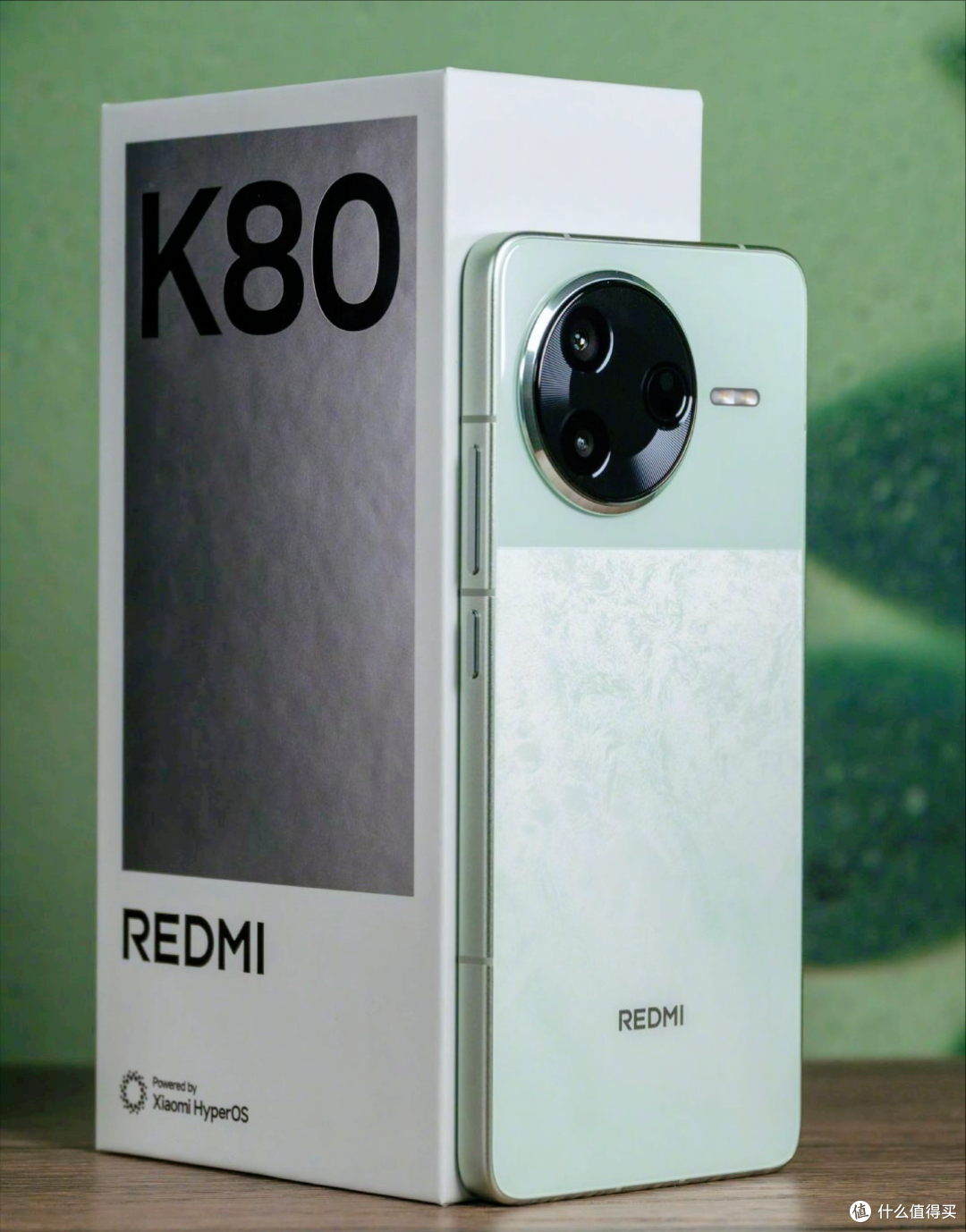 Redmi K80销量突破332万台!卢伟冰亲自站台,价格更是低至2127元