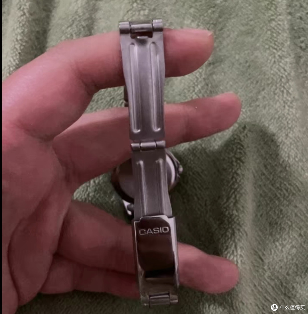 都市女性的理想腕表选择