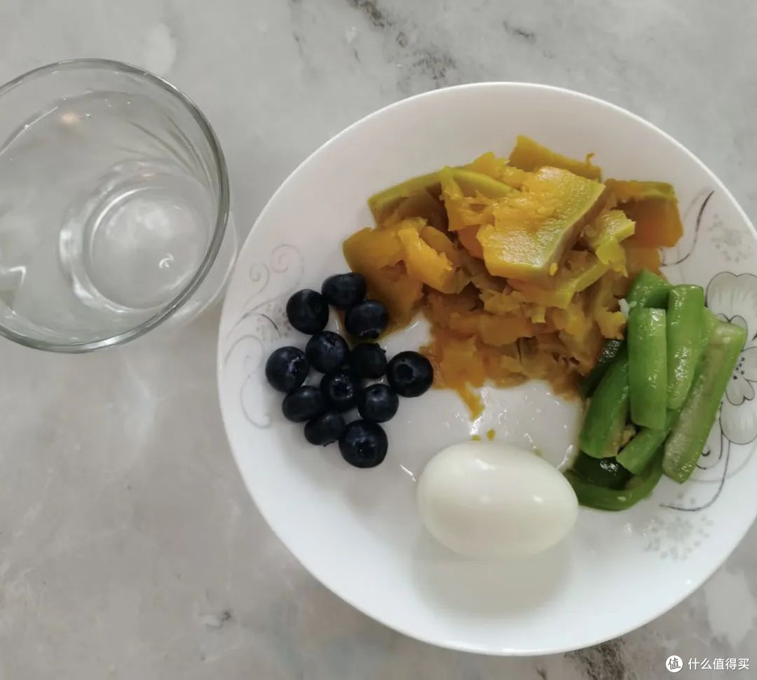 2025饮食革命：从快餐依赖到全食生活的蜕变之旅