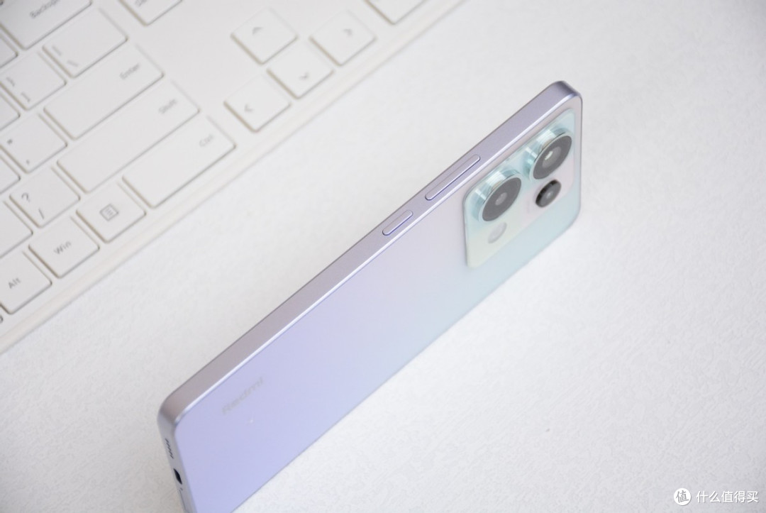 小米化身“价格屠夫”,2亿像素+4nm芯片+5100mAh,256GB仅999元