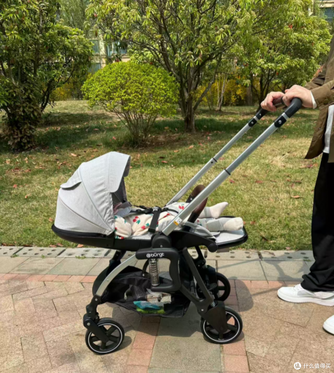 自用分享!0-4岁不同年龄段婴儿车选购实用逻辑