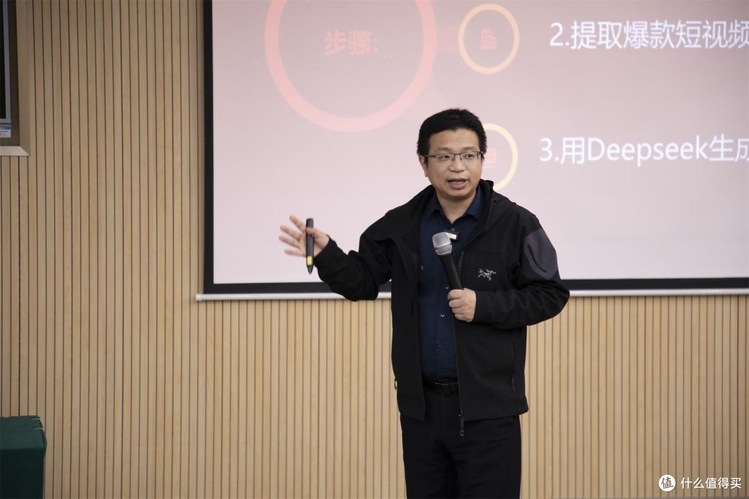 从课堂到产业链:兴乡电商学苑助力数字乡村振兴产学研闭环实践!