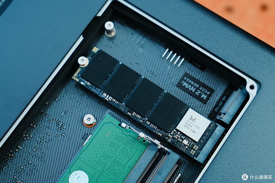 MAC mini存储大解放,高性能NAS绿联DXP4800 Plus私有云开箱体验
