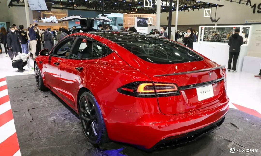 2025上海车展：Model Y改款方向盘？小鹏飞行汽车真上天了！