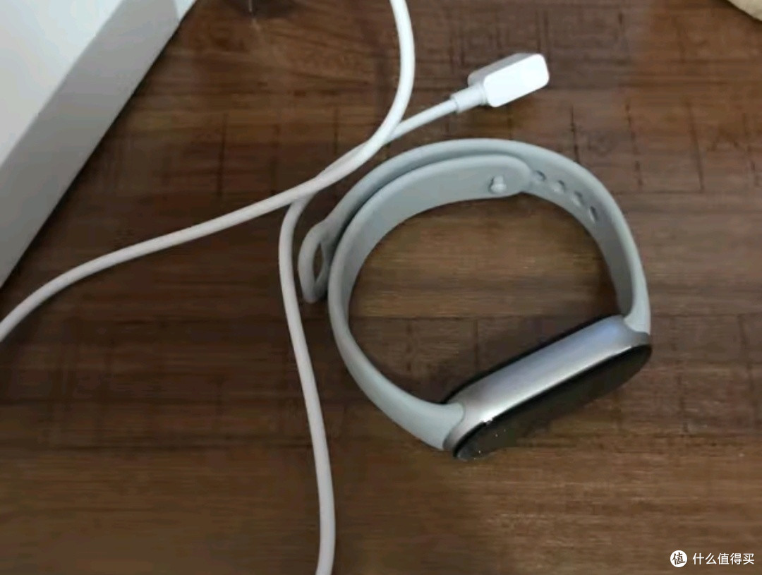 百元预算?小米手环9让你的生活质感狂飙