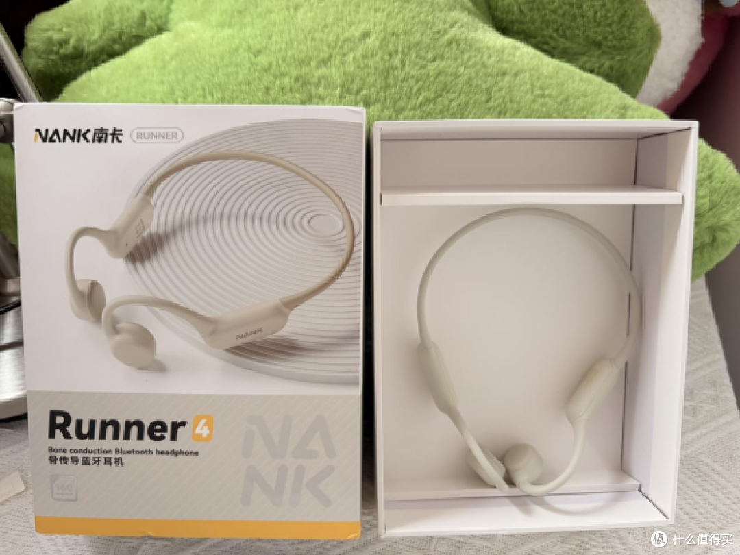 百元价格能实现千元体验,南卡Runner4骨传导耳机测评