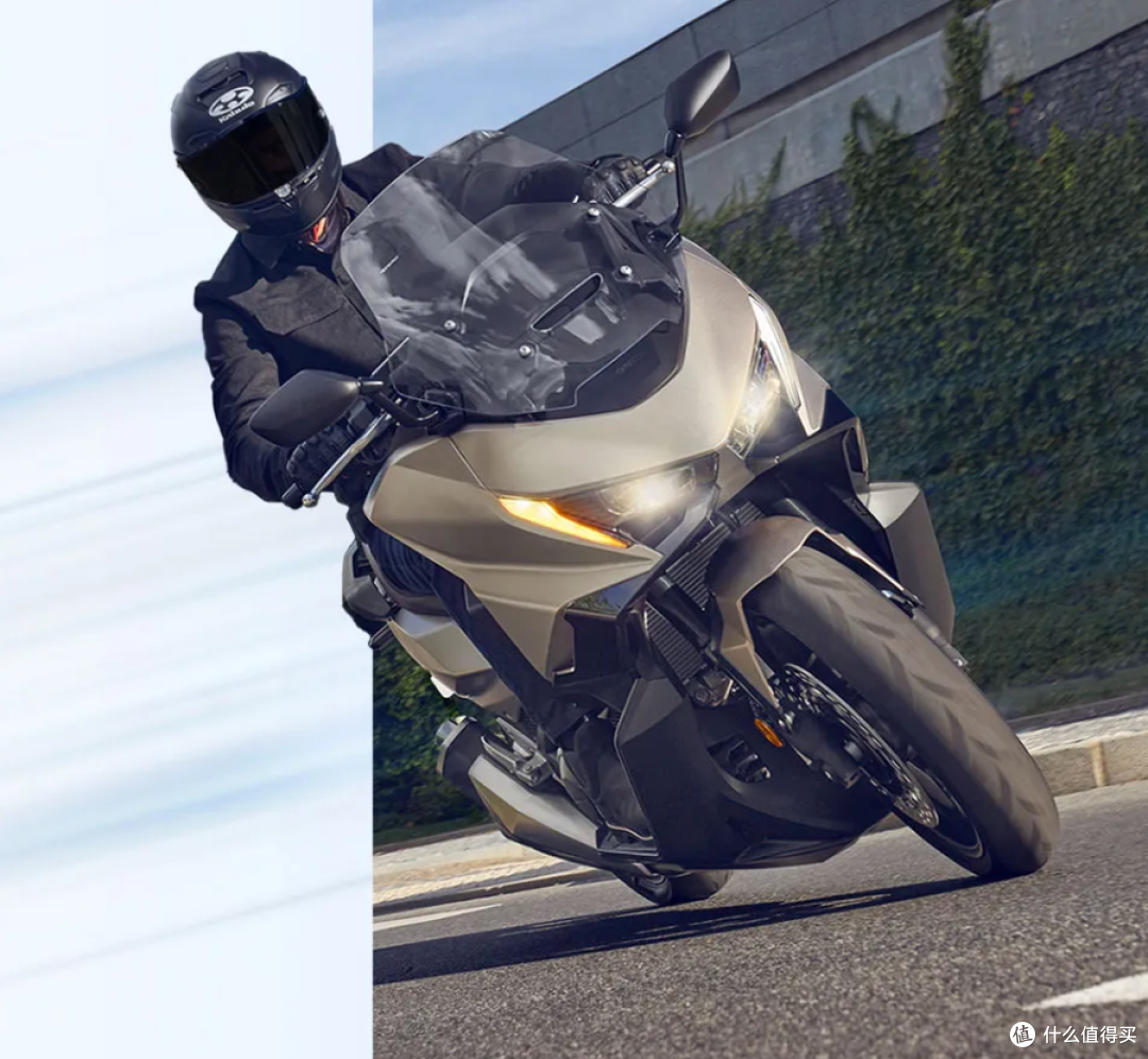 2025款本田NSS750大型踏板摩托车