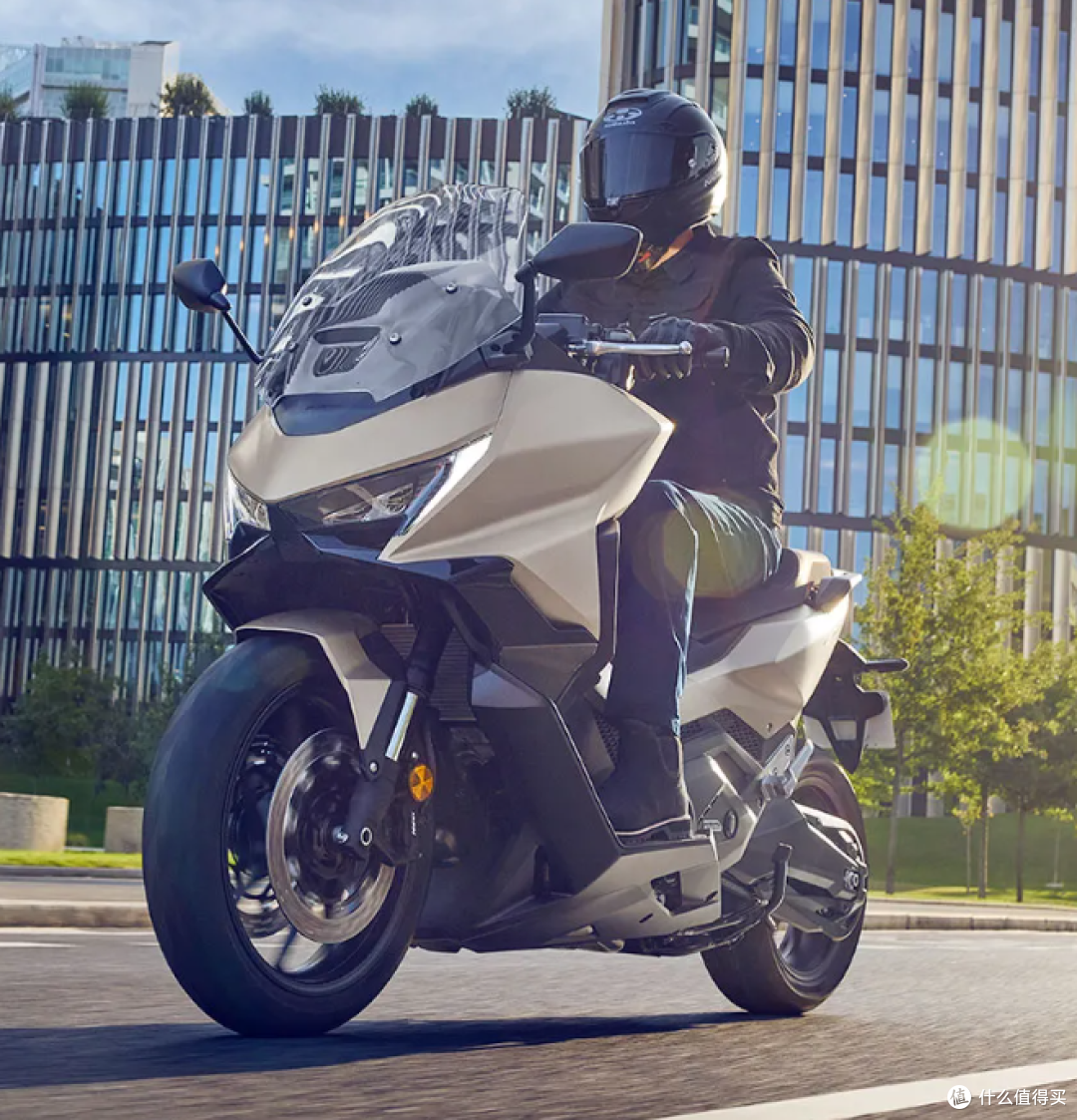 2025款本田nss750大型踏板摩托车