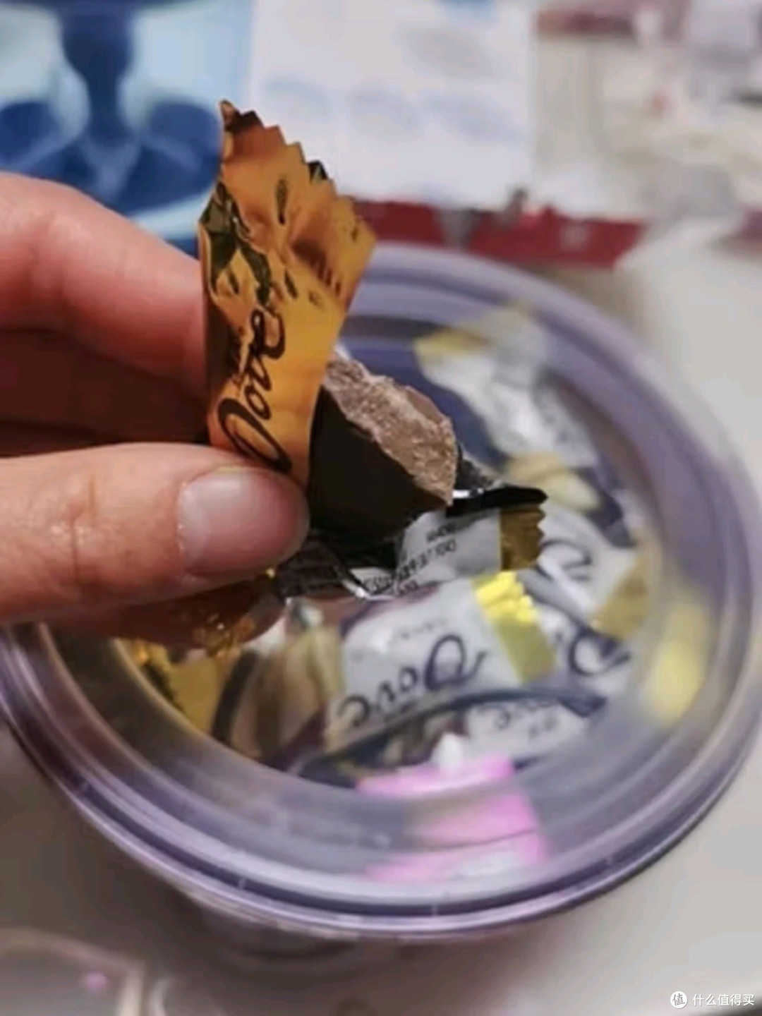 德芙（Dove）什锦碗装巧克力：丝滑三重奏，镌刻时光的甜蜜印记