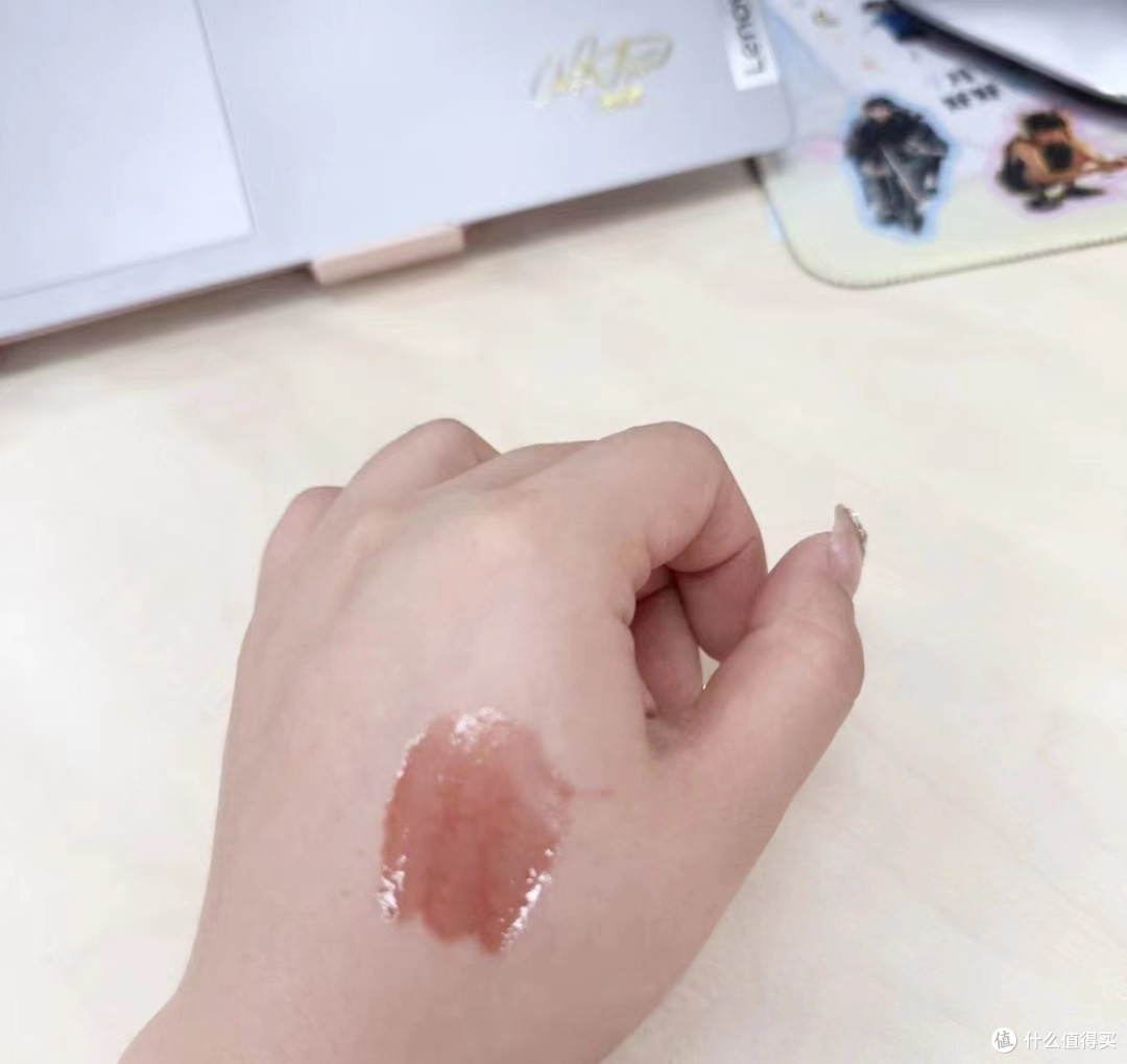 YSL圣罗兰啵啵唇冻05冷茶冻：嘟嘟唇“冻”龄上线✨