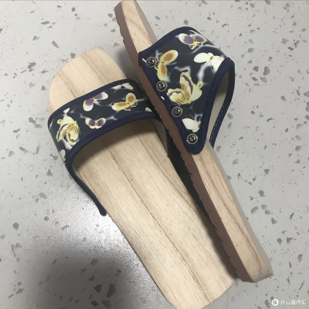 木质拖鞋:天然清凉又防臭