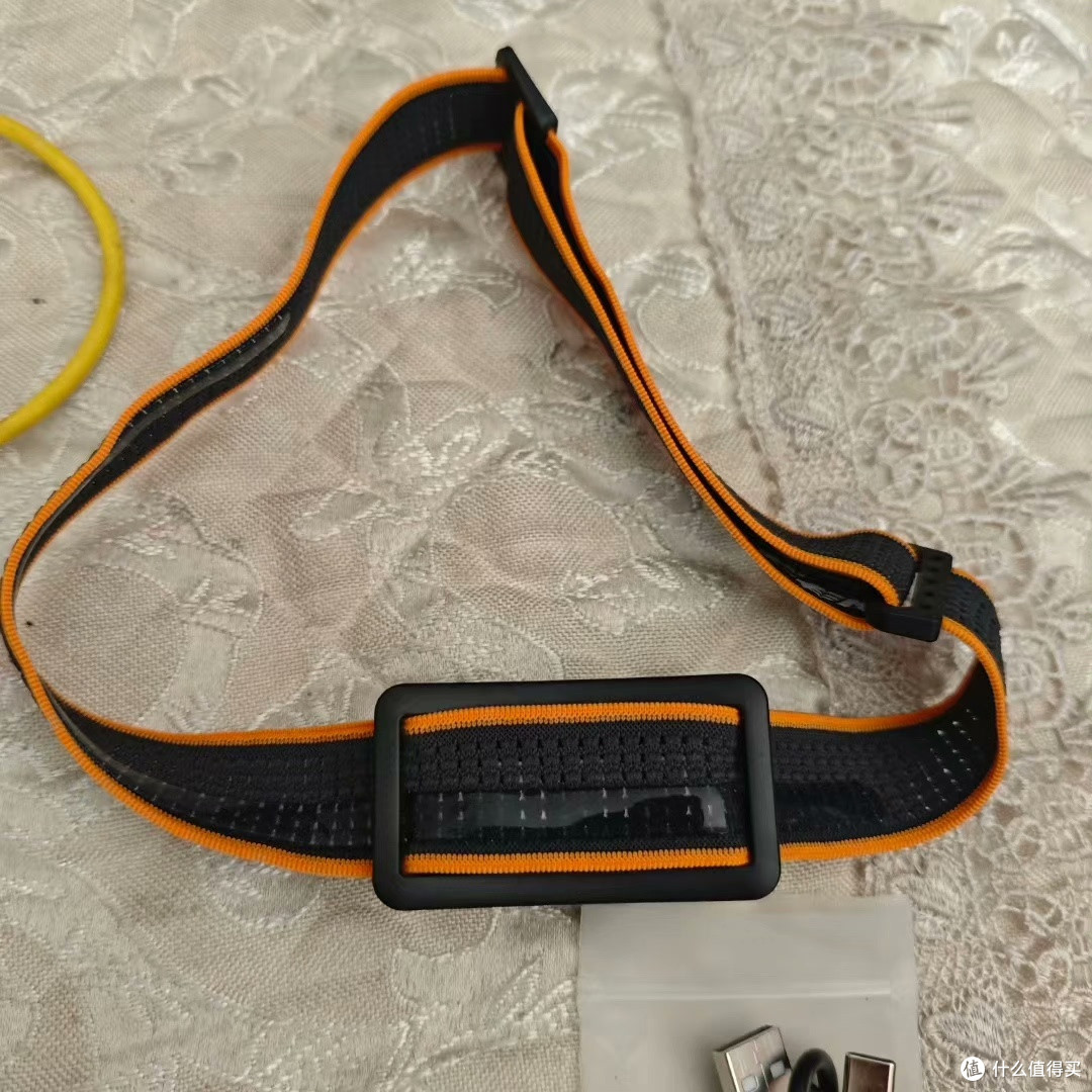 FENIX HM50R V2.0:点亮黑夜的户外神器