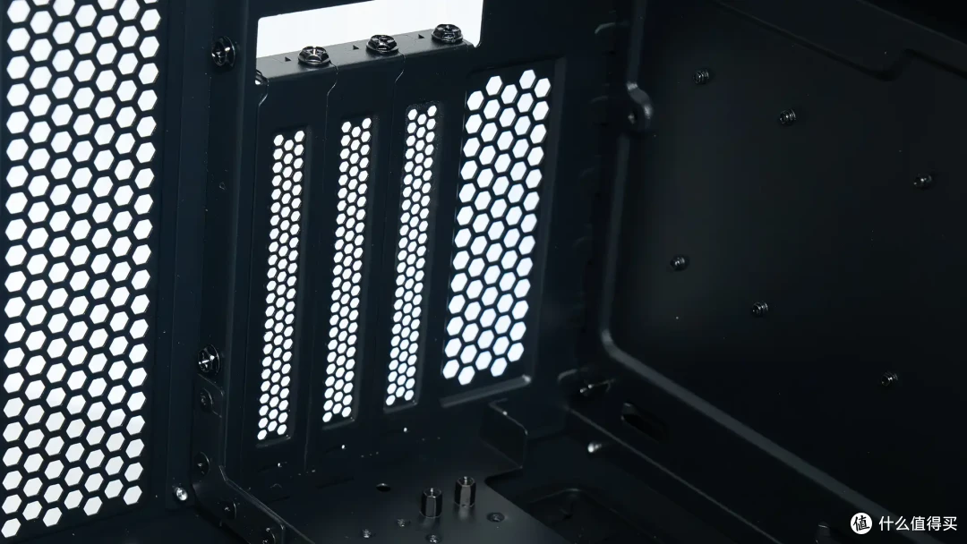 回归即标杆！zalman Z10 DS机箱：韩系极简工业美学