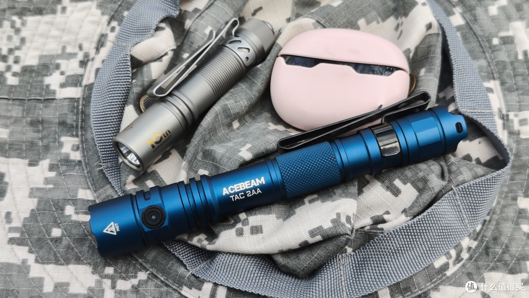 笔型手电,向你比心!藏在口袋里的可靠光芒—ACEBEAM TAC 2AA !