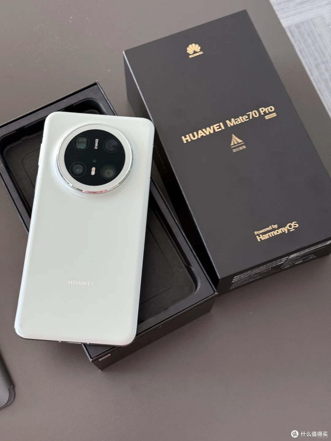 Mate 70 Pro 搭配多元 APP,畅享无纸化阅读