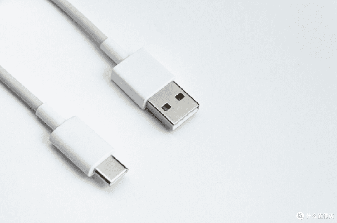 接口设计 USB3.0和USB2.0有什么区别 选购不踩坑!