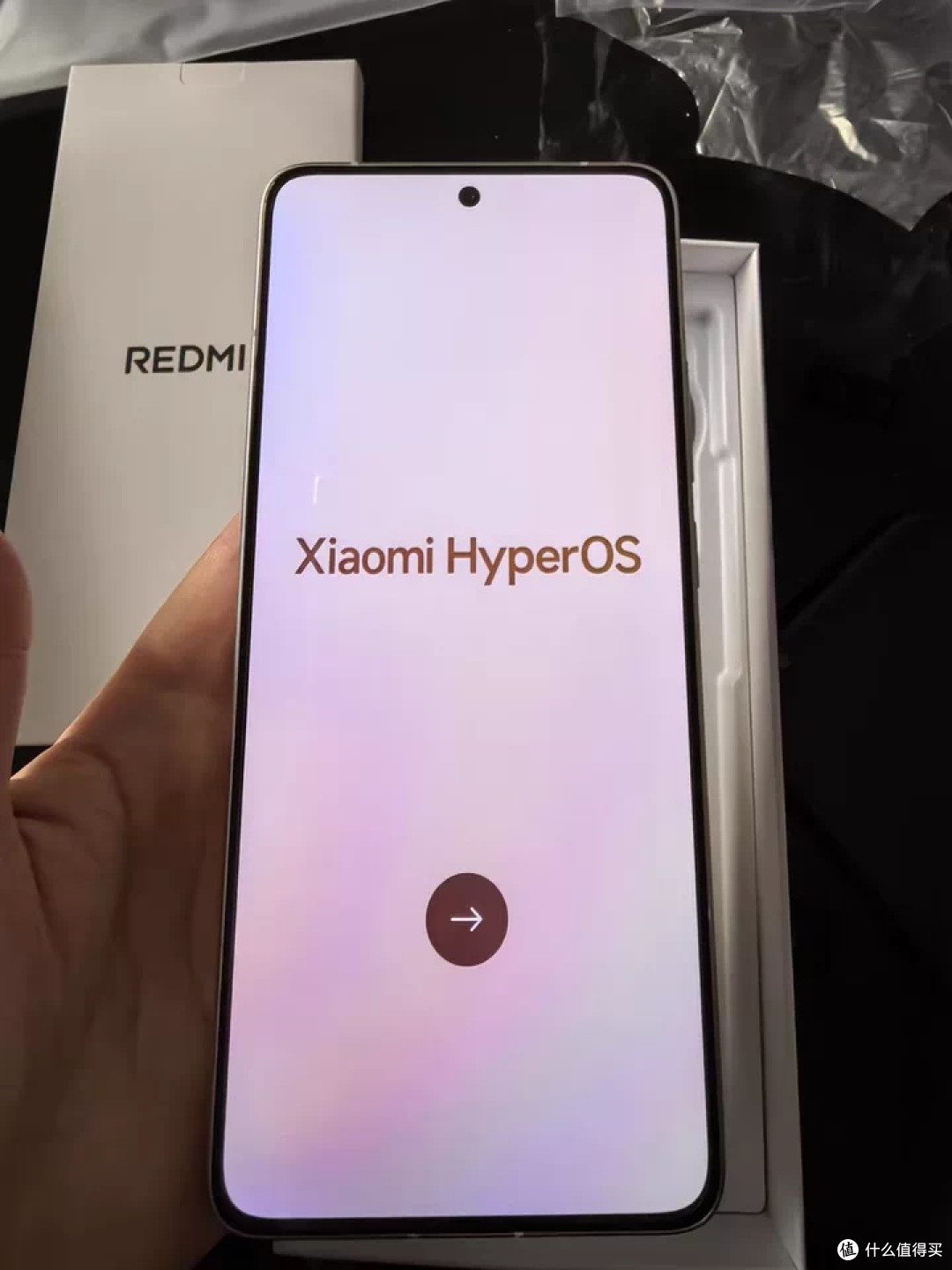 红米K80上手：6550mAh续航怪兽，游戏党狂喜