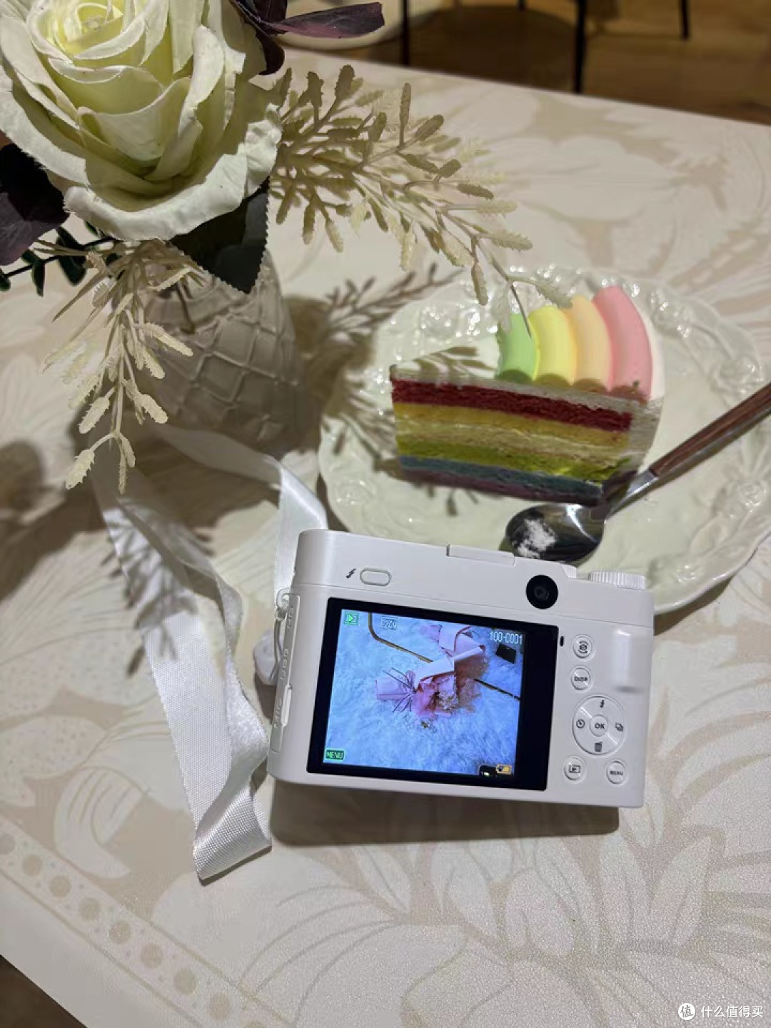 彩族C8学生入门数码相机拍vlog学生入门微单照相机