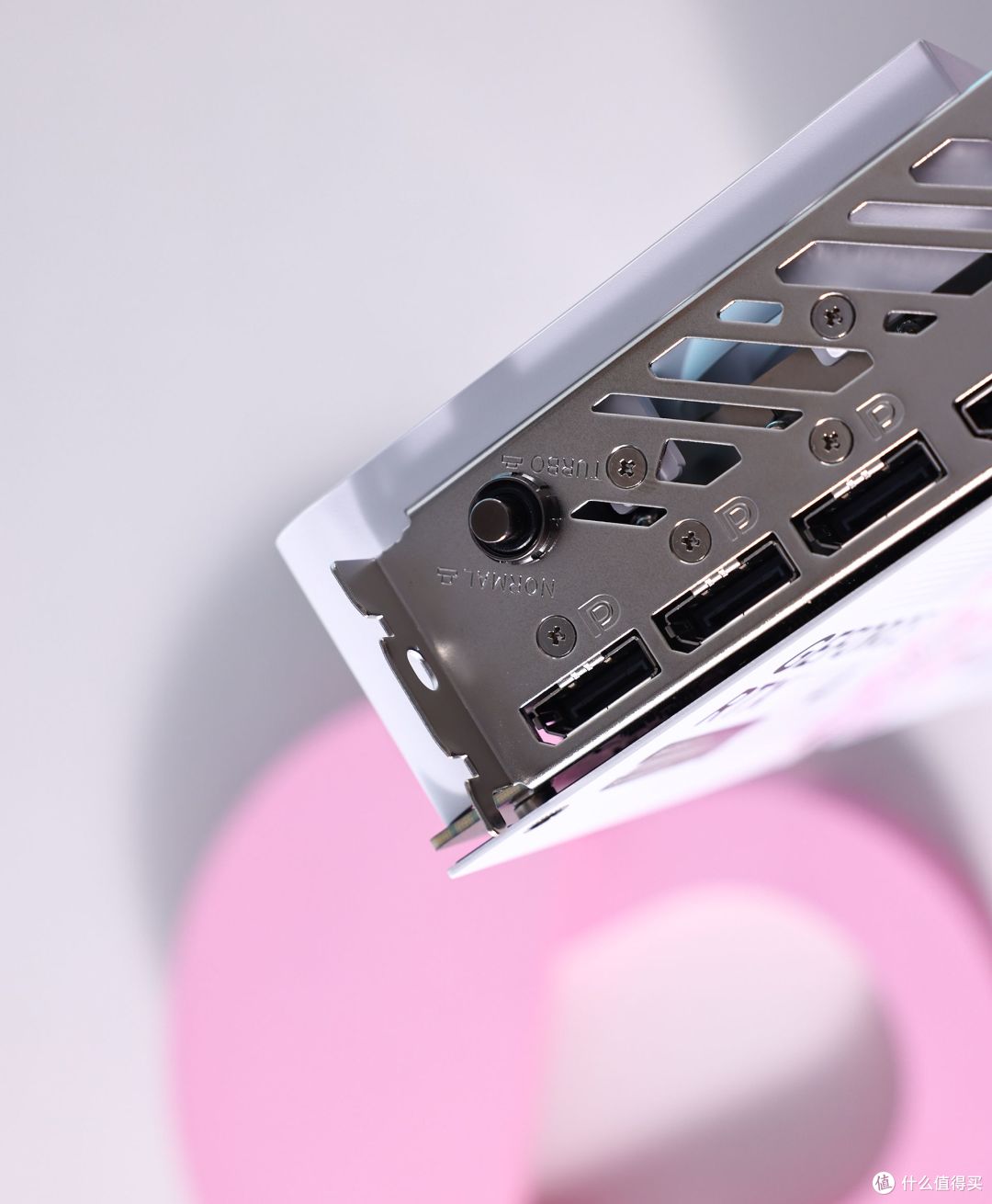 七彩虹iGame GeForce RTX 5060 Ti Ultra W OC 16GB首发评测