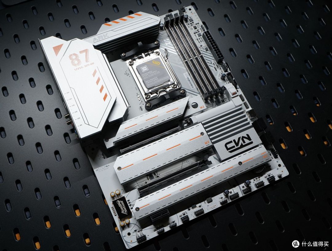 七彩虹iGame GeForce RTX 5060 Ti Ultra W OC 16GB首发评测