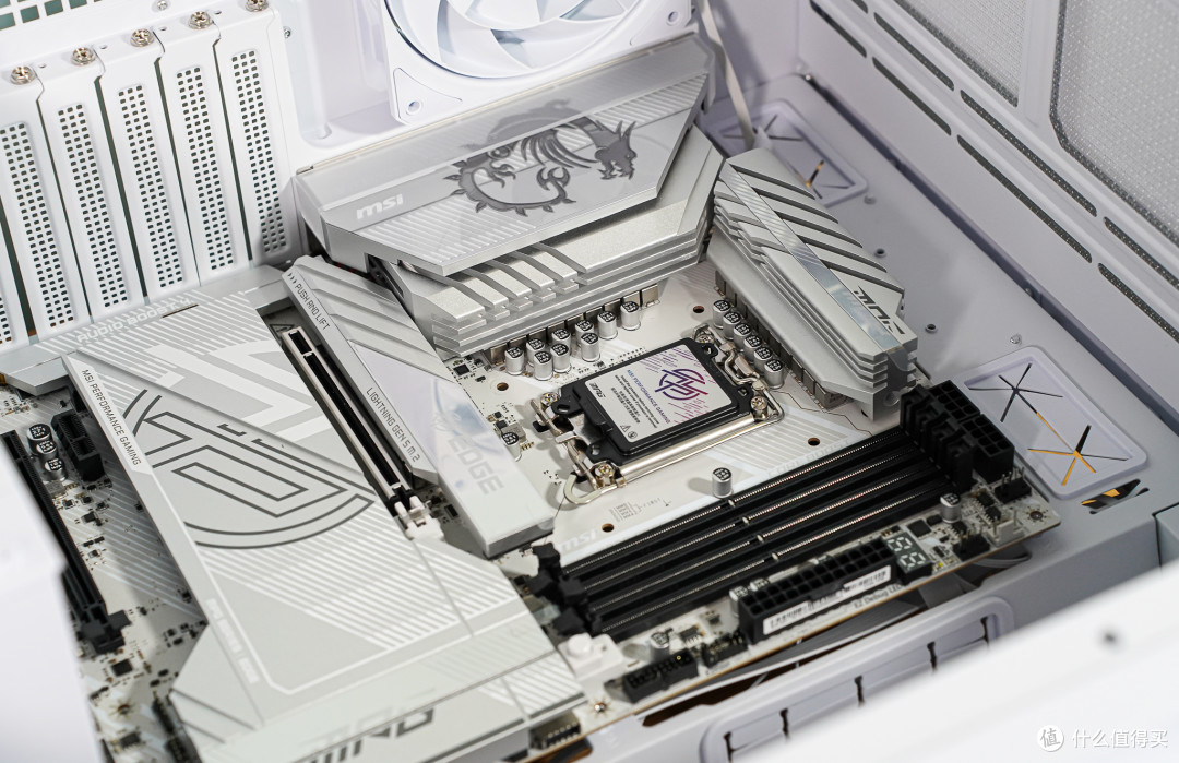 环肥燕瘦谁都爱,独家秘技微星MPG VELOX 300R AIRFLOW PZ机箱装机