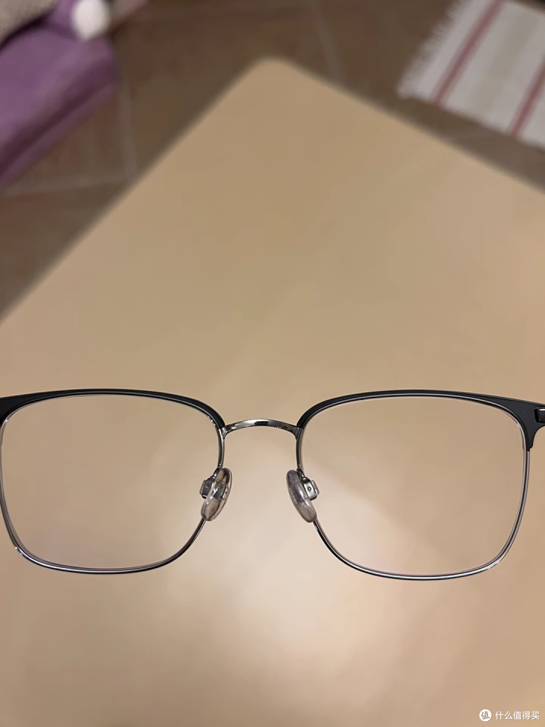 暴龙 BA7009 镜框,明星同款色的颜值与实力担当