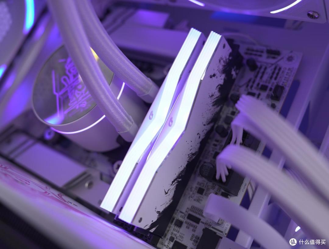 七彩虹iGame Ultra全家桶装机:热乎Ultra RTX 5060 Ti显卡首测