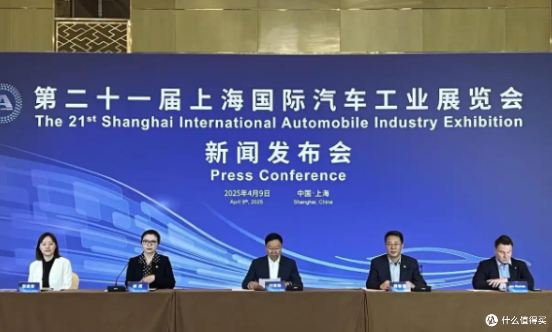 97亿流量!小米SU7撞3命换智驾急刹车!工信部重拳整治