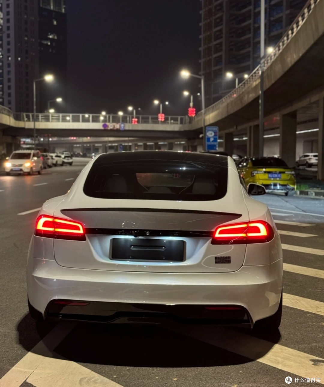 特斯拉Model S Plaid发布会:速度与科技的盛宴