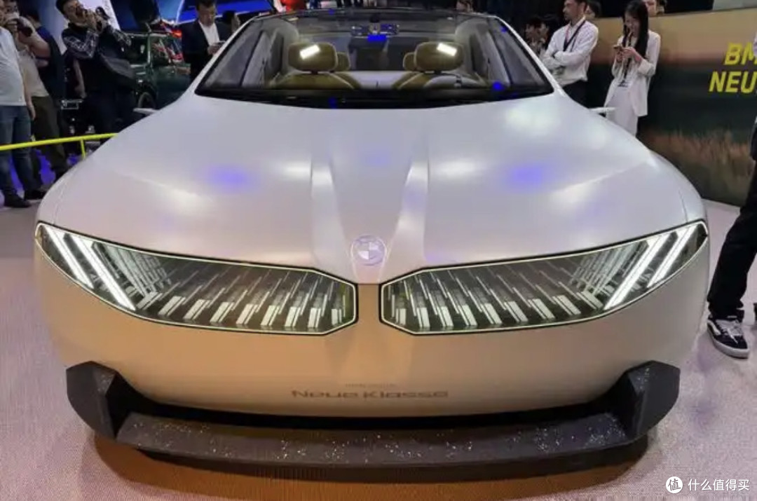 2024上海车展:新能源与豪车的梦幻对决