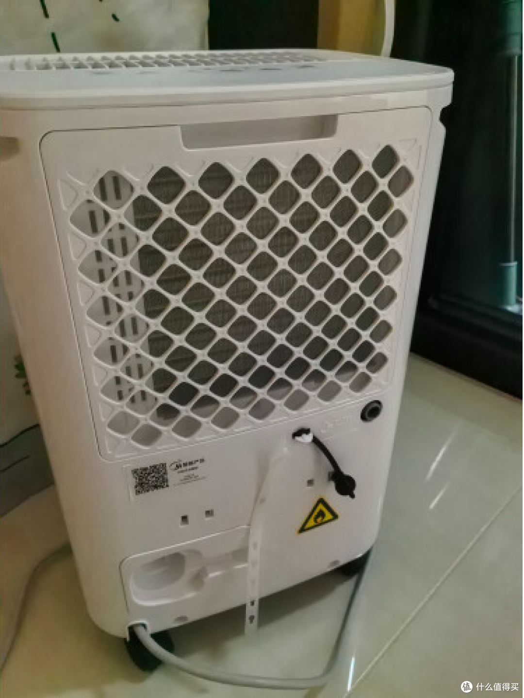 美的(Midea)小方物除湿机CF12BD/N7-DO1:小空间除湿神器