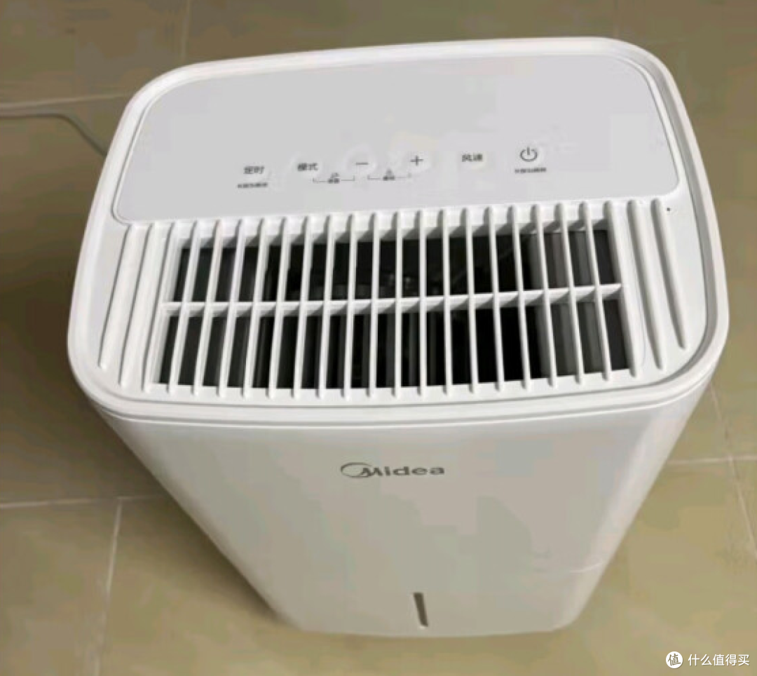 美的(Midea)小方物除湿机CF12BD/N7-DO1:小空间除湿神器