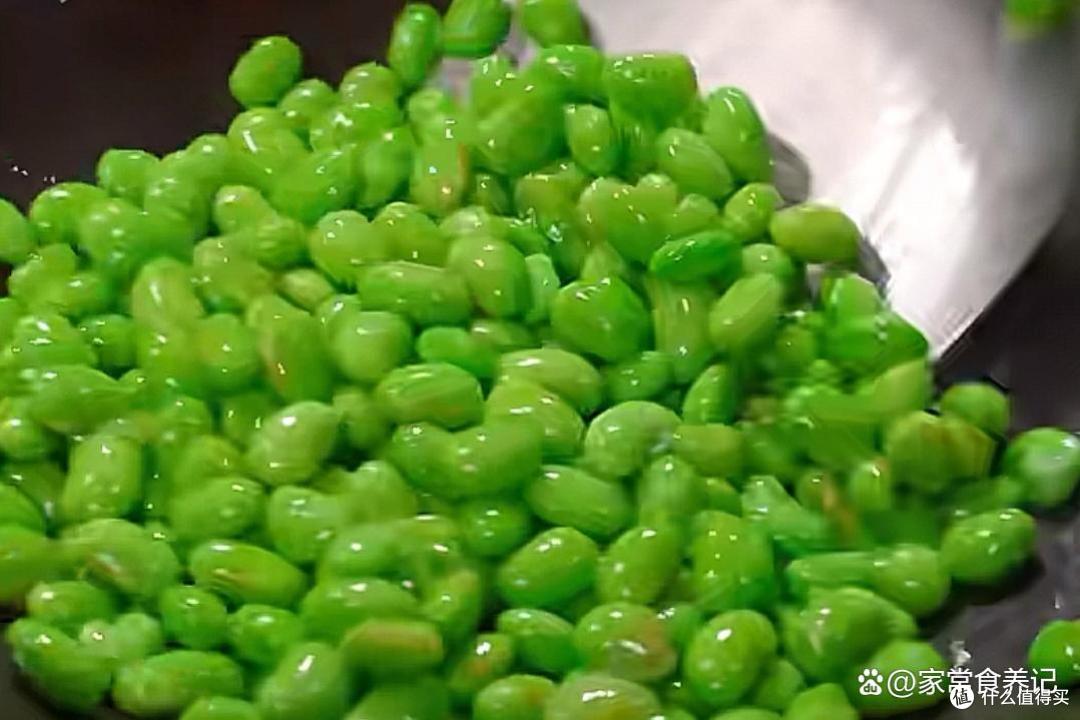 5月最宜养肝，多给孩子吃3种“护肝菜”：一清肝、二排毒、三亮眼
