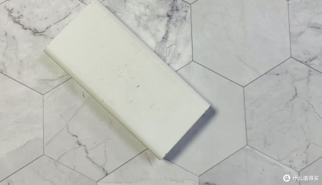 手机充电宝哪个品牌好?十款最耐用的充电宝排行榜,公认靠谱品牌