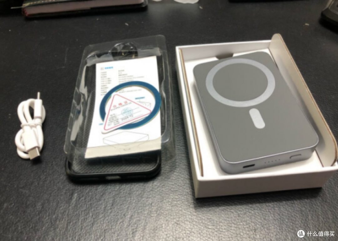 手机充电宝哪个品牌好?十款最耐用的充电宝排行榜,公认靠谱品牌