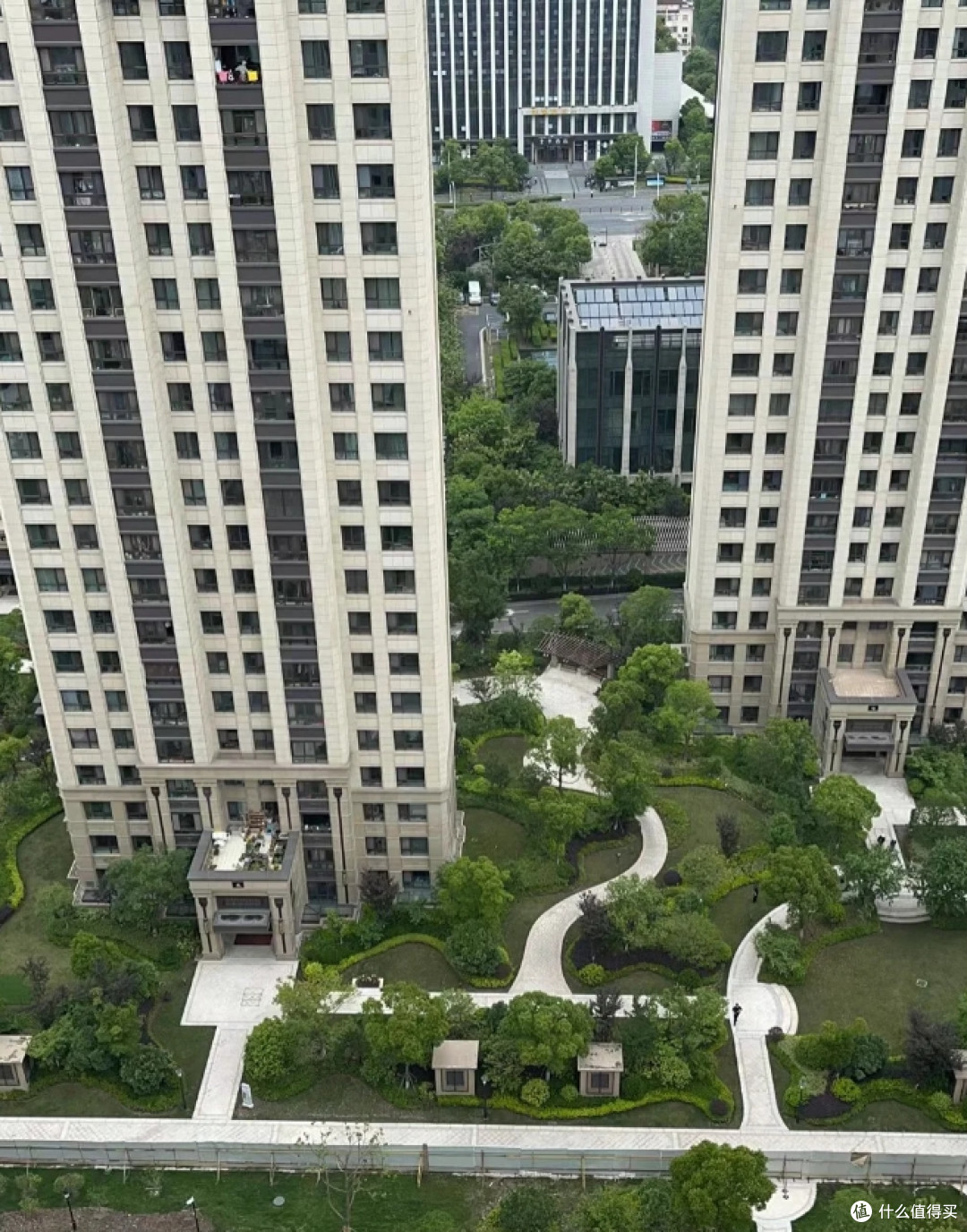 我从29楼搬到2楼后,有些话不吐不快,发现居住差别太大了