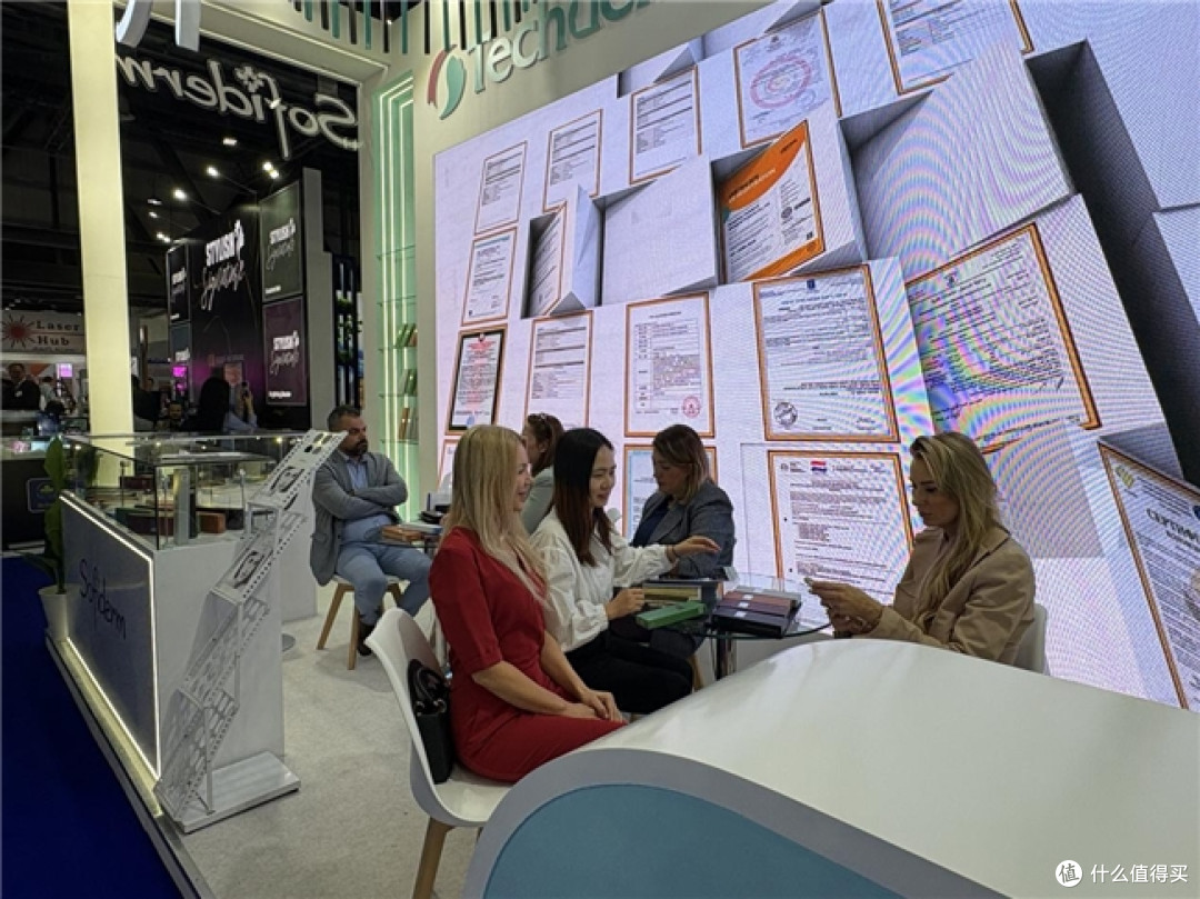 异域盛宴 Sofiderm思伊美受邀出席Dubai Derma